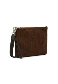 Borsa a pochette in corduroy marrone con accessori in argento, chiusura con zip e tracolla removibile. Superficie testurizzata con righe verticali. Forma rettangolare compatta.