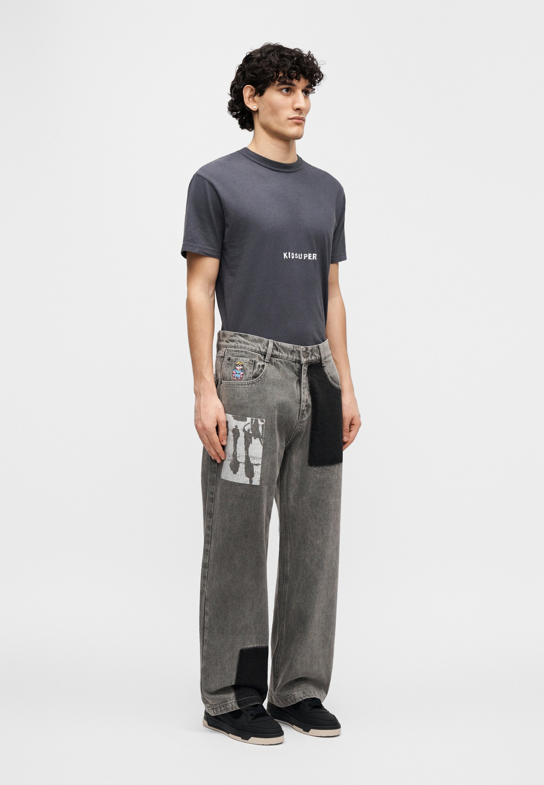 Kidsuper SUN FADED RUNNING MAN - Straight leg jeans - gray/grey
