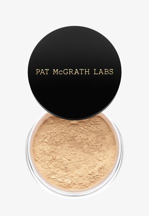 PAT McGRATH LABS SKIN FETISH: SUBLIME SETTING POWDER - Setting spray & powder - LIGHT MEDIUM 2