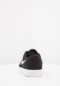 Nike SB SB CHECK CANVAS - Gördeszkacipők - black/white