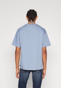 Nike SB TEE LOGO - T-shirts print - ashen slate