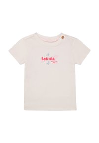 Korte mouwen crème katoenen t-shirt met "BON DIA" in roze en blauw met kleine vogeldesigns. Inclusief een drukknoop bij de schouder.