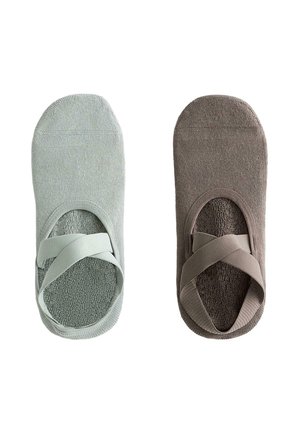 2 PAIRS OF PADDED BLEND YOGA AND PILATES WITH CROSSOVER STRAPS - Trainer socks - brown