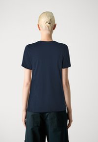 JDY JDYFLORA  - T-shirts med print - navy blazer