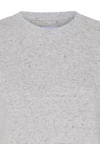 Lysegrå sweatshirt med rund hals, lavet af tekstureret stof med et spottet mønster af mørkere grå pletter.