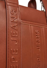 Pepe Jeans ZADIE MARREL - Rankinė - tan brown