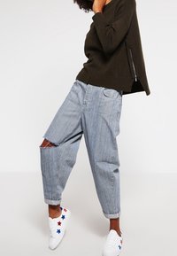 Topshop Strickpullover - khaki