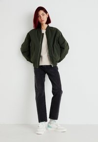 Levi's® DRIVE - Baskets basses - regular white