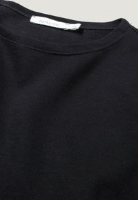 Unausgewählt, schwarz