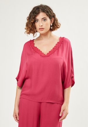 Maison Form'elle BATWING  - Blouse - cherry