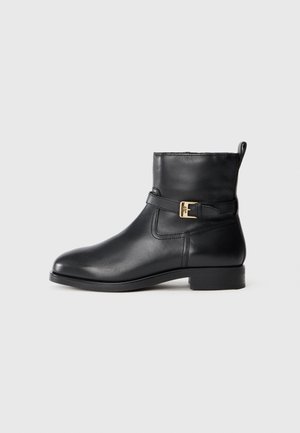 BUCKLE RIDING - Støvletter - black