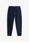 LINEAR LOGO FLEECE DRAWSTRING JOGGERS - Παντελόνι φόρμας - dark night navy