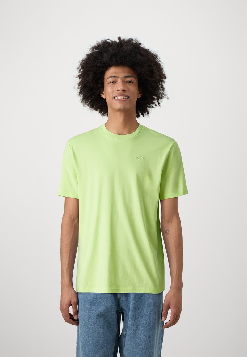 Oakley RELAX TEE 2.0 - Basic T-shirt - light green