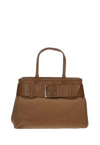 Borsa a mano in pelle marrone con doppio manico, dettaglio decorativo intrecciato nella parte superiore e una fascia larga con una fibbia a logo quadrato sul davanti.