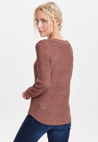 ONLY ONLGEENA XO NOOS - Maglione - cognac