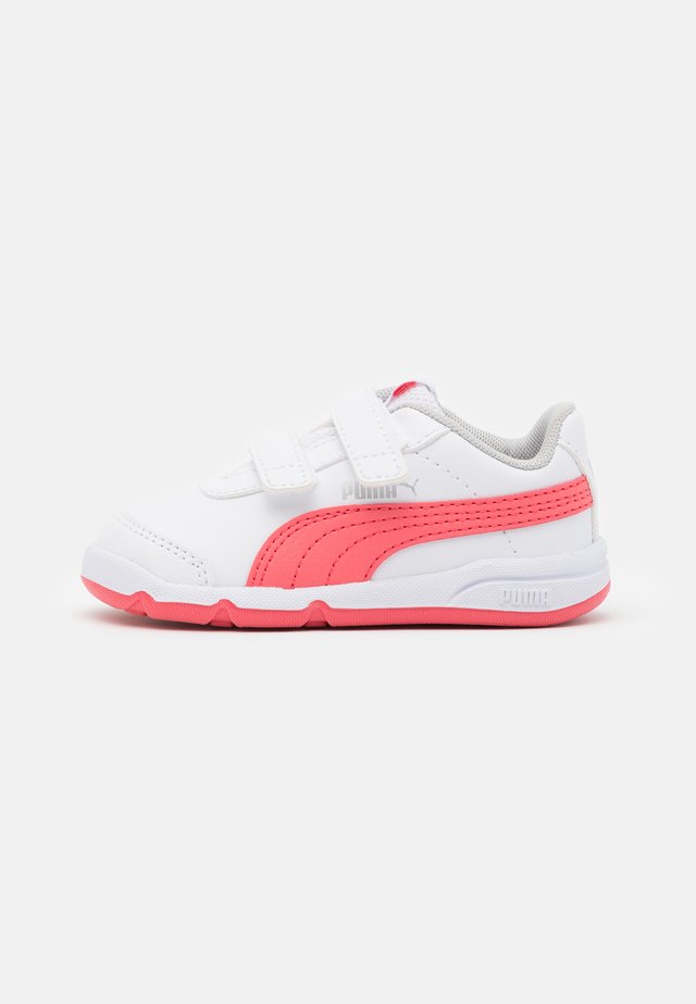 STEPFLEEX 2 UNISEX - Sportschoenen - white/sun kissed coral