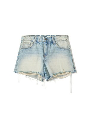 Denim shorts, joissa on haalistunut sininen väri, repaleinen helma ja viisi taskua, metallivetoketjuilla ja nappikiinnityksellä.