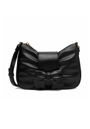 Schwarze Leder-Umhängetasche mit großer Frontschleife und verstellbarem Riemen, Reißverschlussverschluss, glatter Textur und klarer Silhouette.