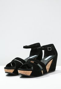 Pier One Sandalen met plateauzool - black