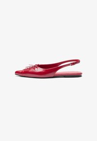 Unselected, dark red