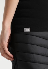 The North Face T-shirt - bas - black