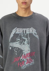 Vertere Berlin JUSTICE UNISEX - Camisola - washed black