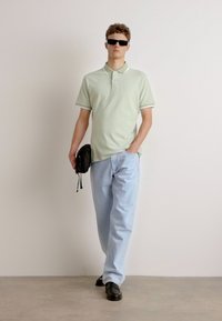 Barbour BARNARD  - Polo - vintage green