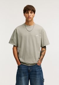 PULL&BEAR WITH LOGO - T-shirts print - dark green