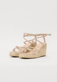 RAID LOTTYS - Sandalias con plataforma - natural