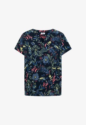 Granatowa bluzka z krótkim rękawem w wielokolorowy kwiatowy i liściasty wzór, z dekoltem w serek i trzema guzikami, wykonana z lekkiego materiału.