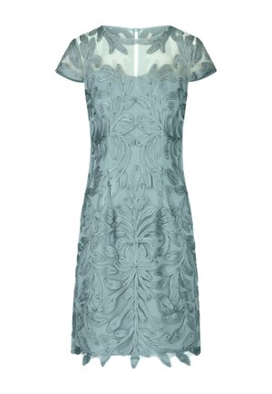 Kurzärmeliges, knielanges türkisfarbenes Kleid mit durchsichtigem oberen Brustbereich und floraler Spitzeverzierung durchgehend.