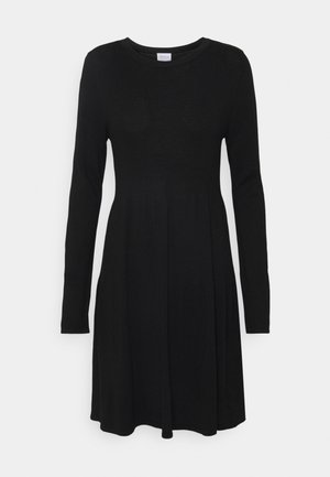 Musta pitkähiha dress made of soft fabric, jossa on pyöreä kaula-aukko ja liehuva helma, sileä pinta ilman näkyviä kuvioita tai yksityiskohtia.