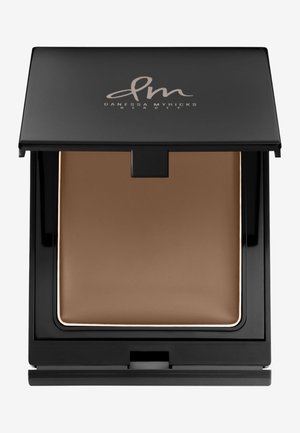 Danessa Myricks Beauty, BALM CONTOUR, brązowy melanż