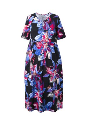 Schwarzes Midikleid mit kurzen Ärmeln, bedruckt mit tropischen Blumen in Blau, Lila, Rot und Weiß, sowie einem gerafften Taillenbereich.