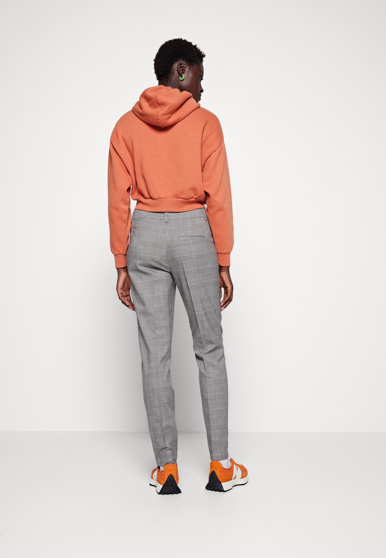 ONLCLEONE CHECK CIGARETTE PANT