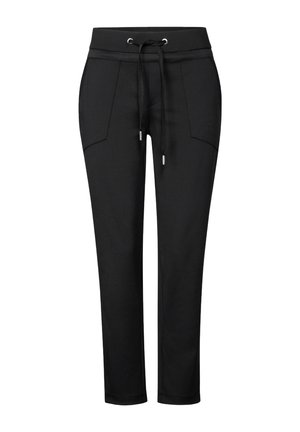Zwarte sweatpants hebben een trekkoord in de taille, twee voorzakken en een taps toelopende pasvorm. Gemaakt van zachte stof met een gladde textuur.