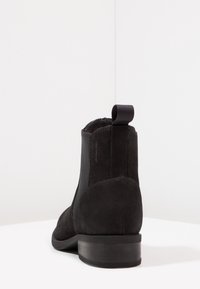Vagabond Ankle boot