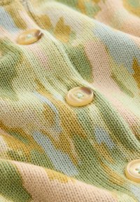 Non sélectionné, green pink camo