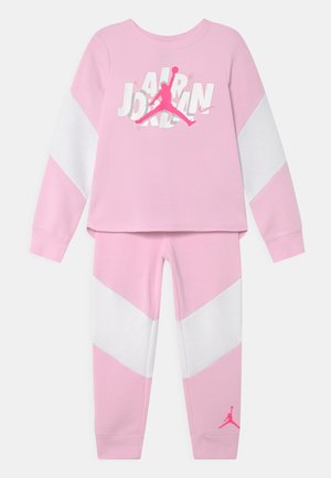AIR COOL CREW SET - Tepláková souprava - pink foam