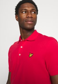 Lyle & Scott Polo - gala red