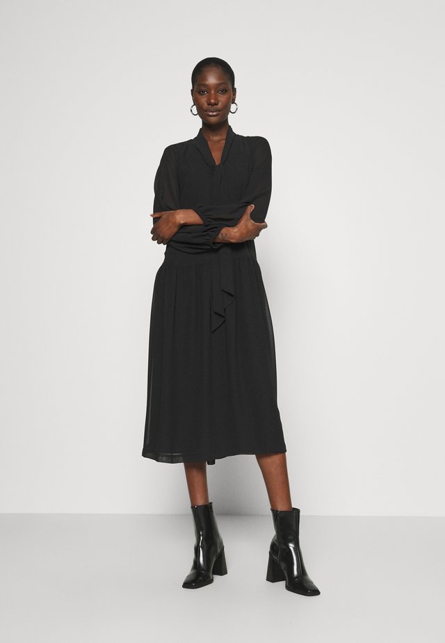 DAY PROTECT - Vapaa-ajan mekko - black