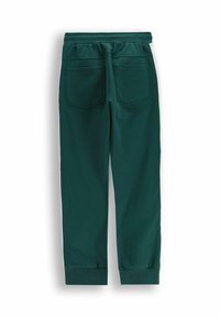 Zielone bawełniane spodnie dresowe z elastycznym paskiem w talii, dwoma tylnymi kieszeniami i ściągaczami u dołu; posiadają białe paski boczne dla kontrastu.