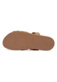 Bruine rubberen sandaalzool met een gestructureerde grip, voorzien van twee brede stoffen banden en een rechthoekige accent near het midden.