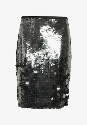 Sort sequin mini nederdel med et tætsiddende design, glat tekstur og skinnende reflekterende overflade, med en taljeelastik øverst.