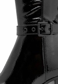 Tamaris Stivali con plateau - black patent