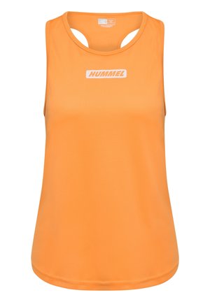 Camiseta deportiva sin mangas de color naranja con cuello redondo y logo blanco de Hummel en el pecho, diseñada para deportes y ropa activa.