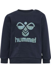 Marinblå sweatshirt med rund halsringning. Har en ljusblå grafisk logga i mitten och knappdetaljer på axeln.