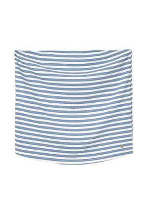 Bufanda a rayas en azul y blanco, con un tejido texturizado que presenta líneas horizontales alternas. Incluye un pequeño detalle de logo en la esquina.
