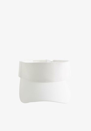 Hvid stofsolskærm med bredt bånd og buet skygge, designet til solbeskyttelse udendørs.