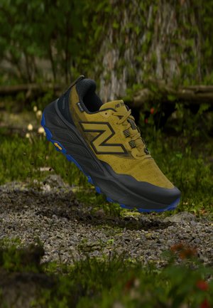 New Balance, FRESH FOAM X HIERRO V9 GORE-TEX® - Laufschuh Trail - basil oil black